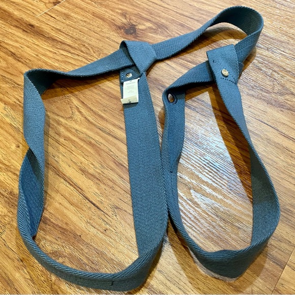 lululemon Loop It Up Mat Strap - Picture 1 of 1